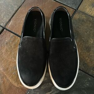 Vionic Effortless Nubuck Slip On Mules